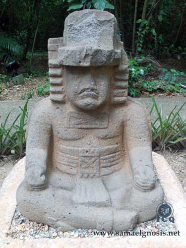 Zona Arqueológica La Venta. El Gobernante, interesante figura de piedra, el verdadero gobernante es aquél que puede dominarse a sí mismo.