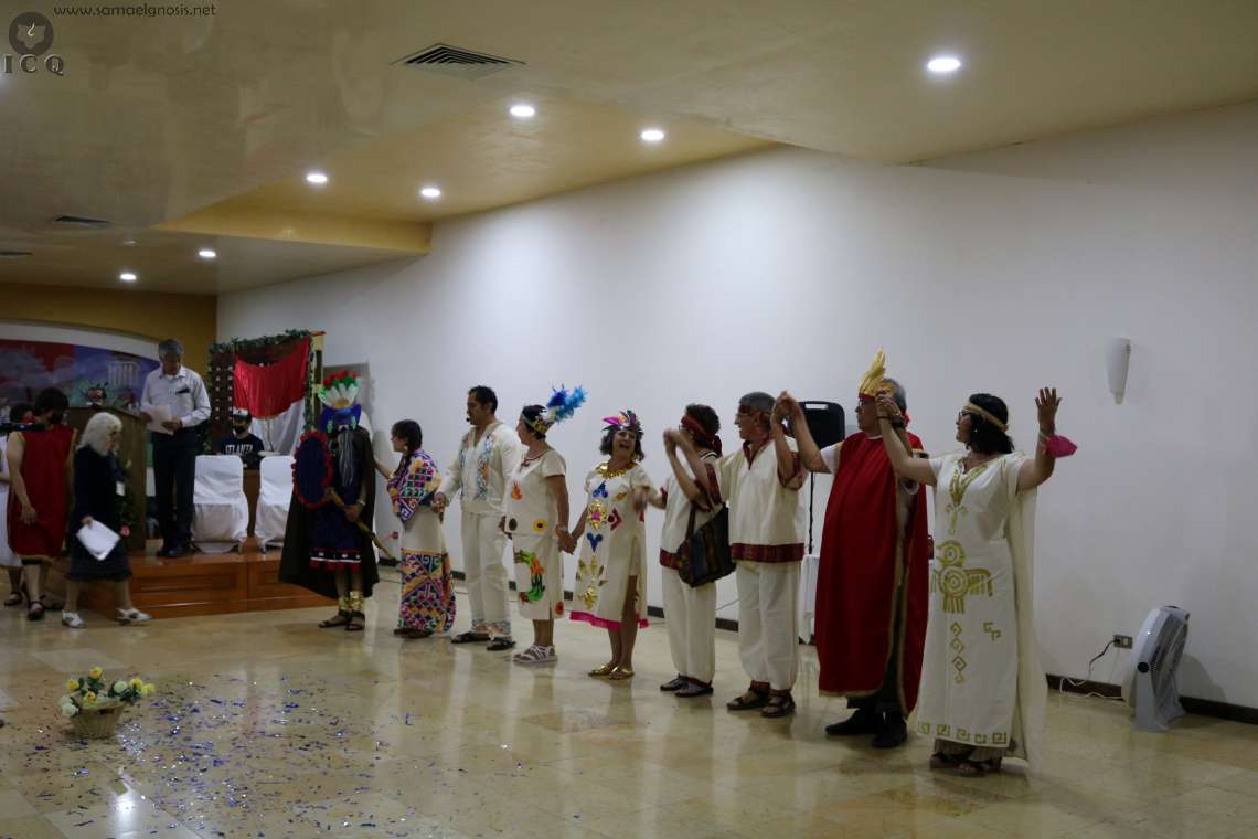 De todas las edades, de todas las profesiones, de todos los niveles de estudio, pero todos en común el amor a la gnosis.