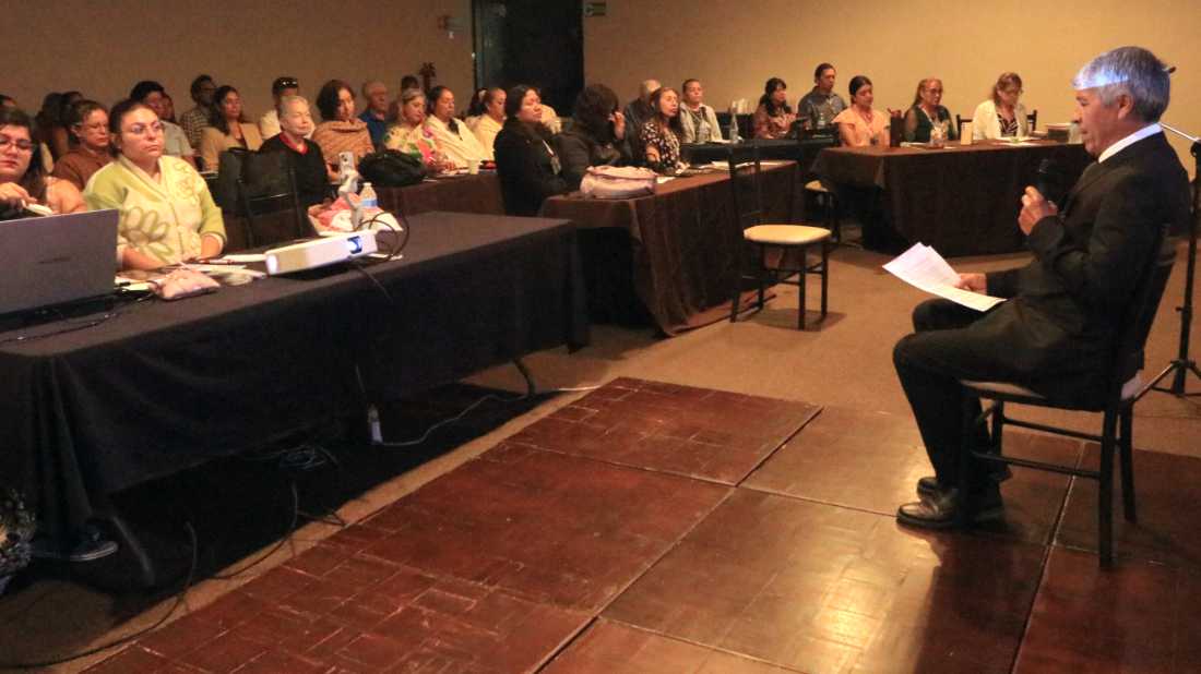 Práctica: Mantram Om Mani Padme Jum por el instructor Vicente Sáenz Flores