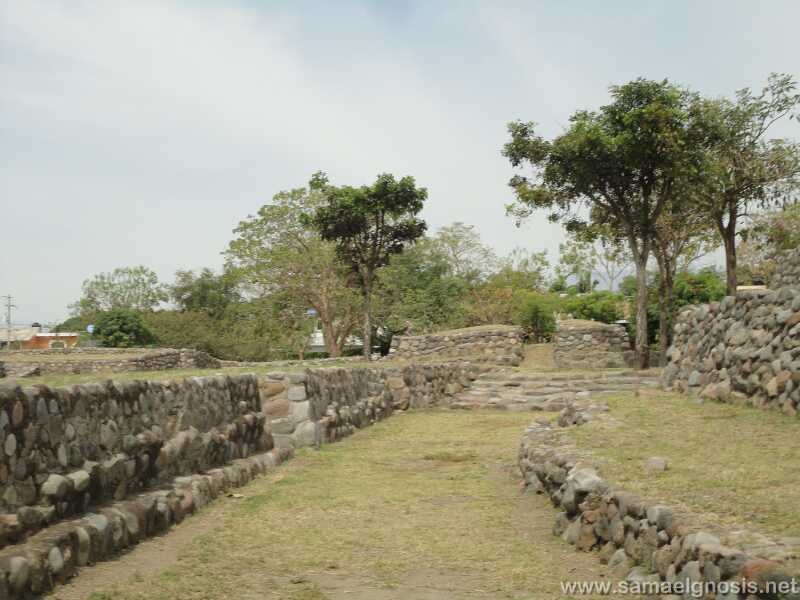 Zona Arqueológica de Chanal Foto 024