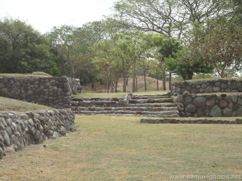 Zona Arqueológica de Chanal Foto 043