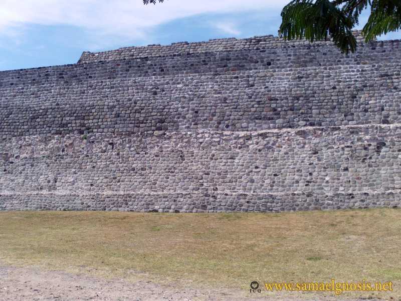 Zona Arqueológica de Xochicalco Foto 0014