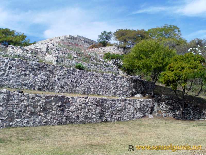 Zona Arqueológica de Xochicalco Foto 0018