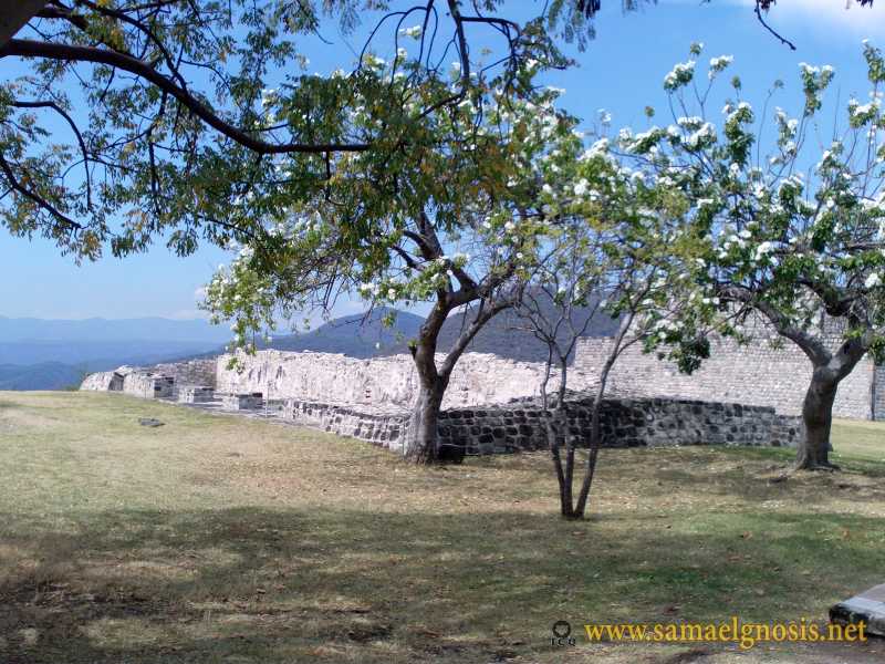 Zona Arqueológica de Xochicalco Foto 0040