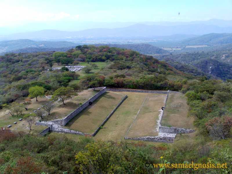 Zona Arqueológica de Xochicalco Foto 0079