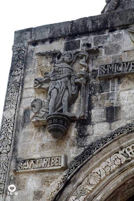Ángel Gabriel regente de la luna, unidad cósmica relacionada con el mundo astral (Hod). Ex Convento de San Andrés Calpan. Puebla México.