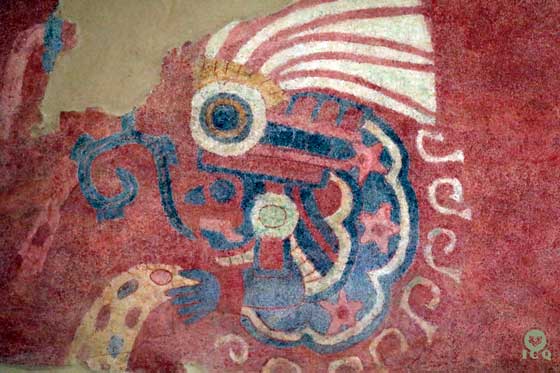 De la boca del dios de la lluvia Tláloc emana el glifo del verbo divino y de sus manos brota el agua que da la vida. (Teotihuacán, México).
