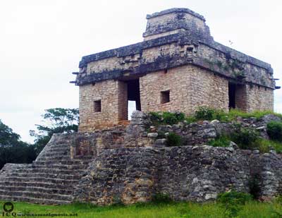 Templo Maya. Dzibilchaltún