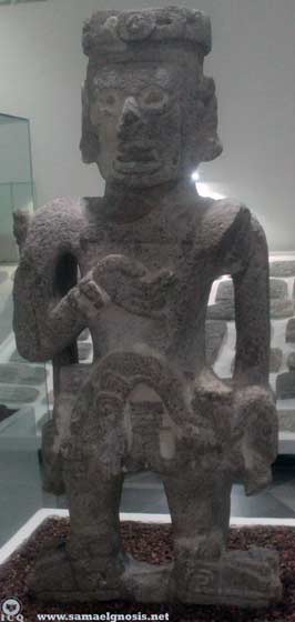 El Señor de las Serpientes de la Zona Arqueológica de Xochicalco Morelos, México, es nuestro Ser y la sabiduría que puede entregarnos al invocarlo.
